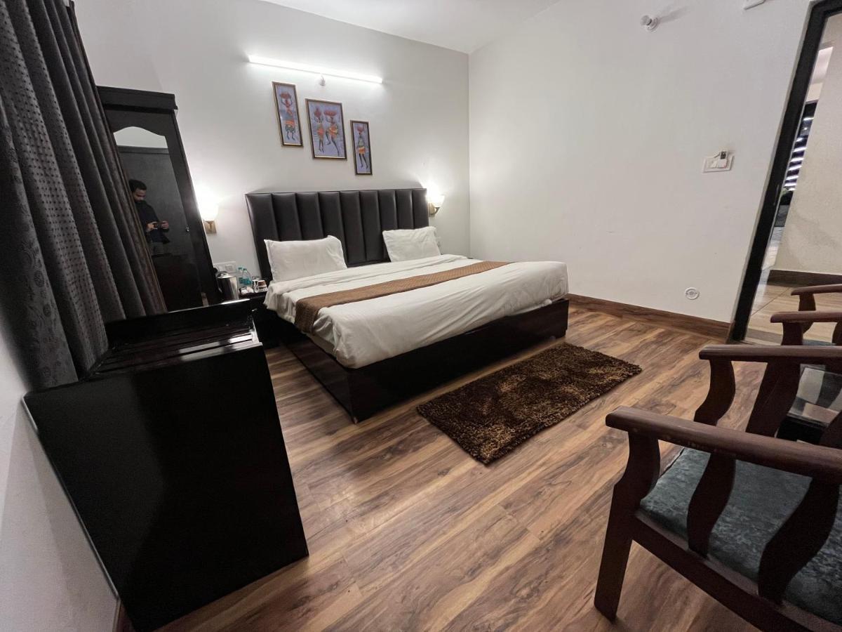 Cedar Woods Resort By Heyan Hotels Nainital Extérieur photo