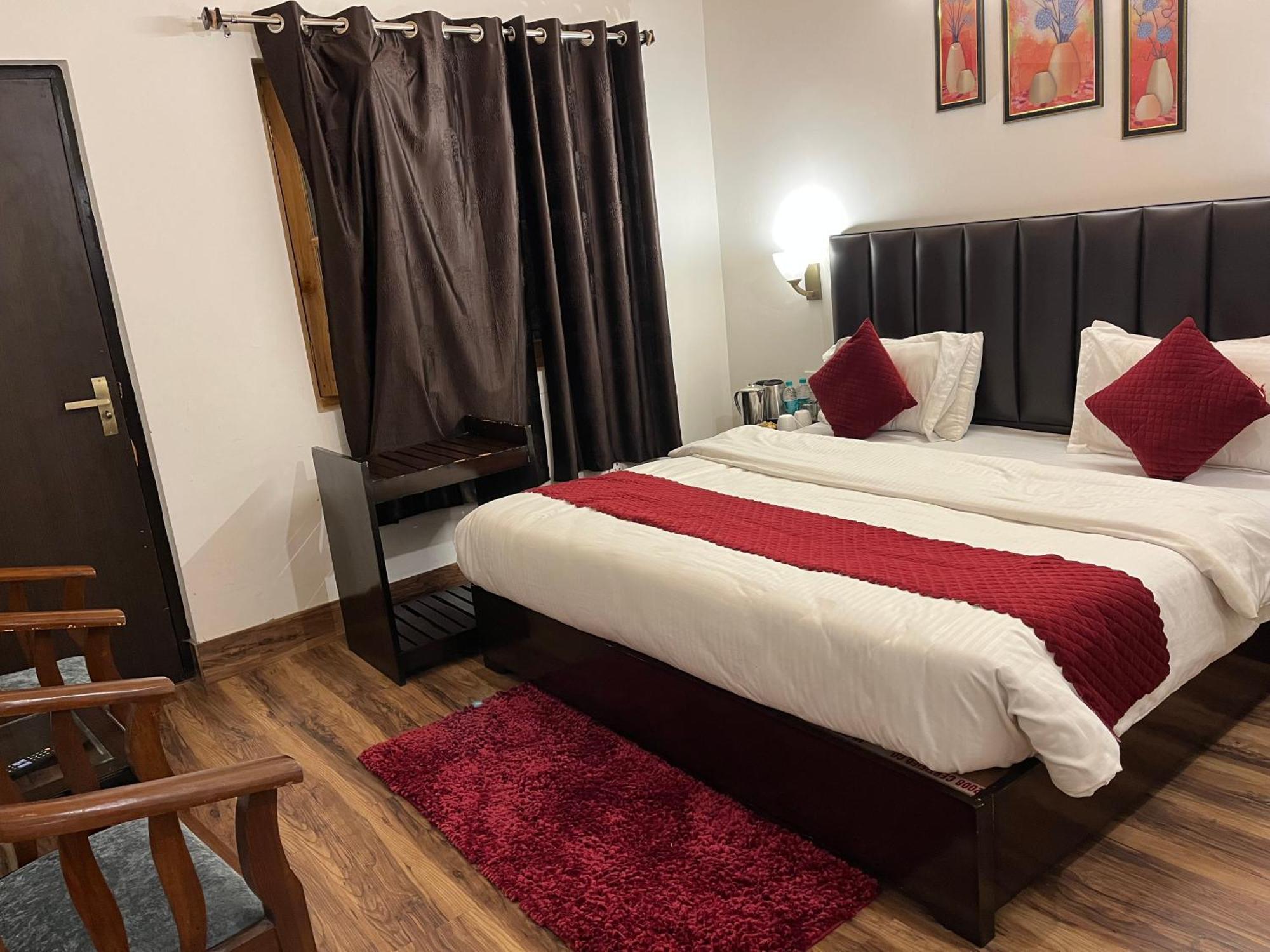 Cedar Woods Resort By Heyan Hotels Nainital Extérieur photo