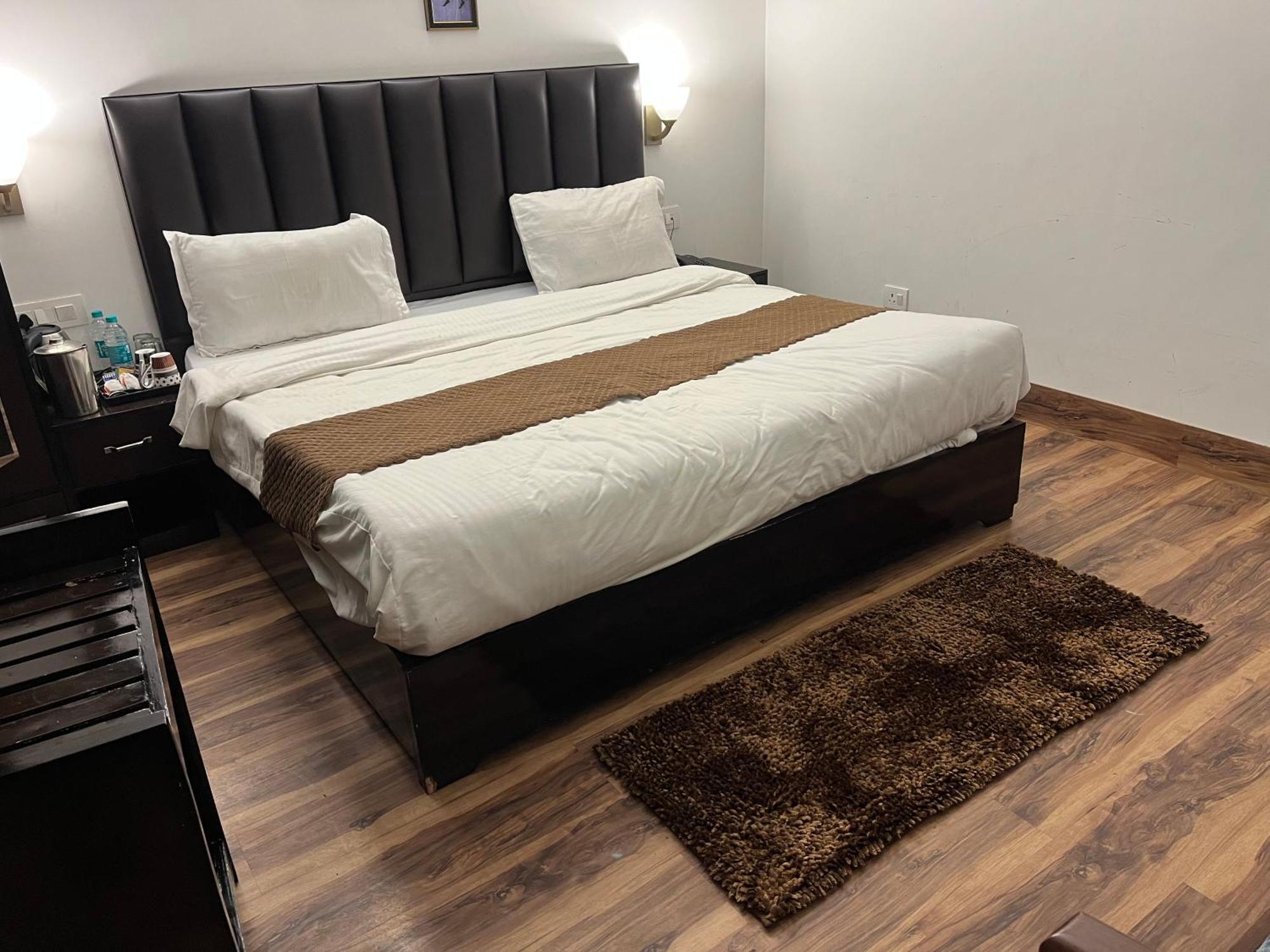 Cedar Woods Resort By Heyan Hotels Nainital Extérieur photo