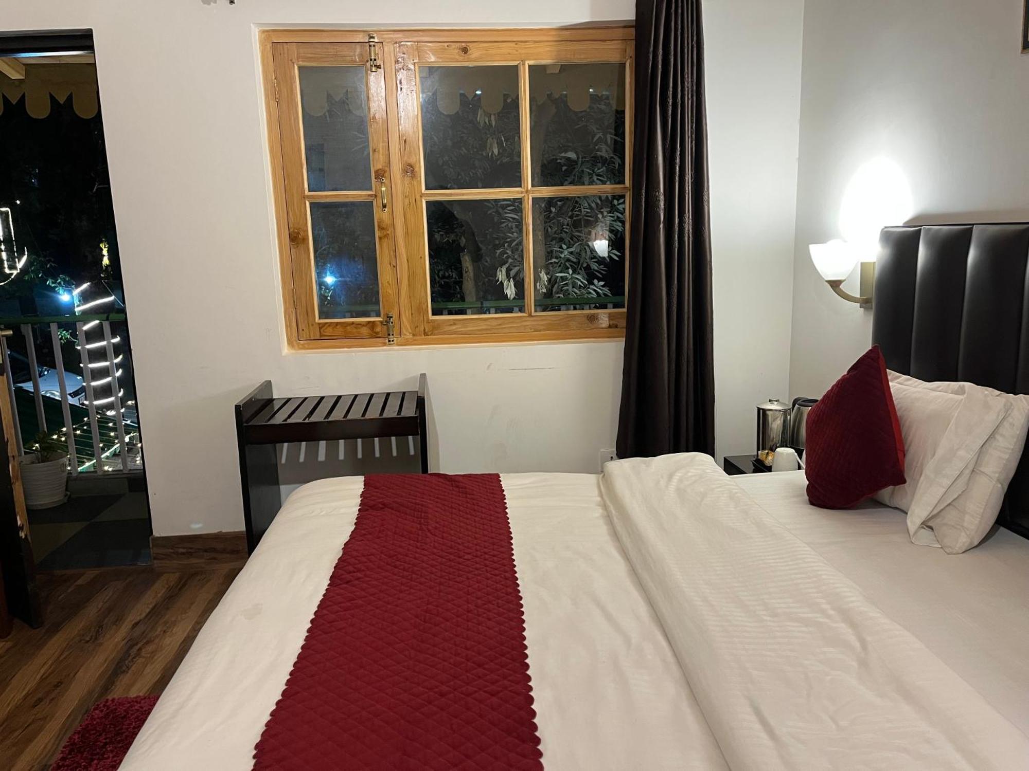 Cedar Woods Resort By Heyan Hotels Nainital Extérieur photo